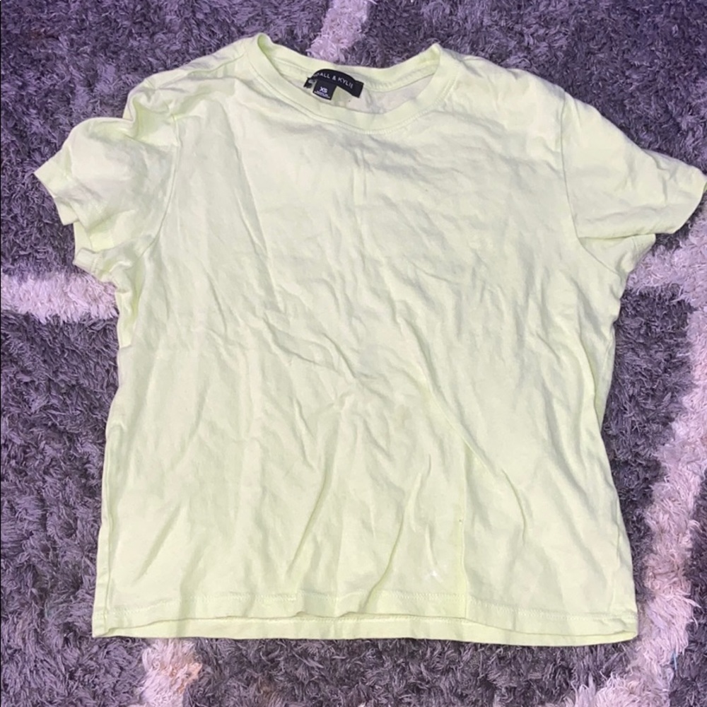 NEVER WORN KENDALL AND KYLIE NEON TEE